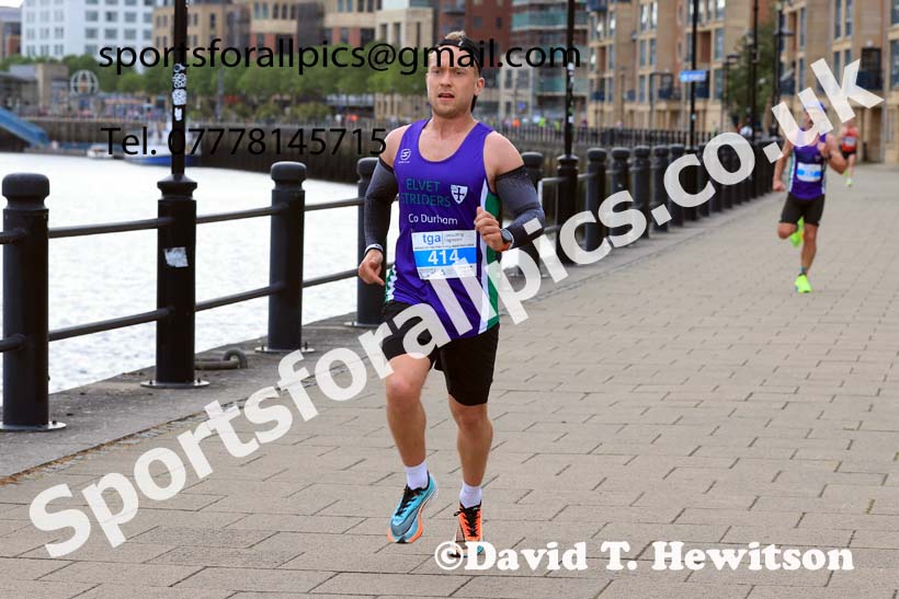 Bridges of the Tyne 5 Mile Road Race, Newcastle Quayside.  Photo: David T. Hewitson/Sports for All Pics